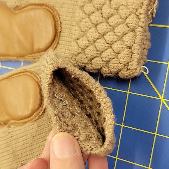 Leather & Knit Gloves Beige & Brown - Picture 3 of 4